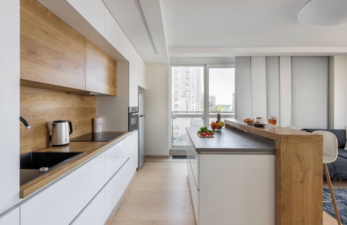 Pervomaysky District Apartment | Spacious flat with a magnificent view