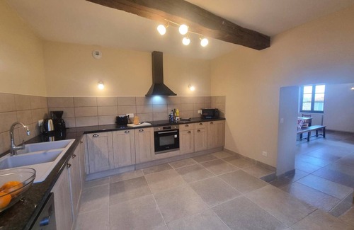 Le Crozet Cottage | Spacious gîte in Crozet - Up to 12 people, pets allowed