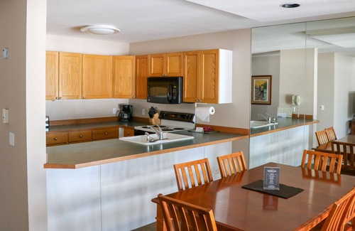 Columbia Falls Condo | Spacious Golf Front 2 Bed Condo
