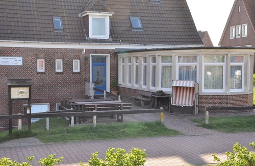 Baltrum Apartment | Spacious ground floor apartment with direct garden access