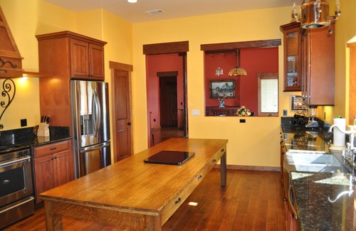 Williams House | Spacious High Country Custom Home with Stunning Views
