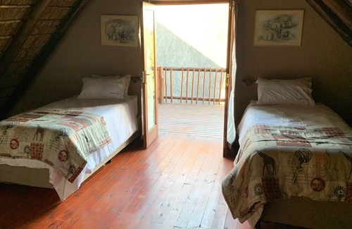 Bela-Bela Cabin | Spacious holiday home in the breathtaking African bushveld