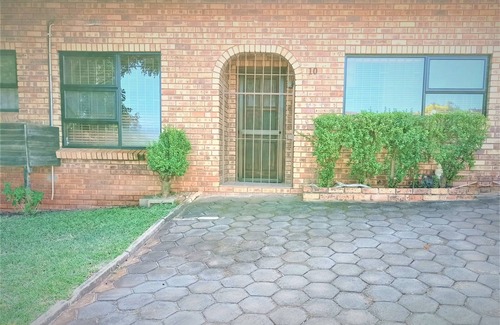 Mtunzini House | Spacious holiday home in cozy complex. Walking distance from the nature reserve.