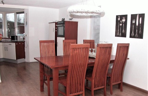 Zeewolde House | Spacious holiday home in Zeewolde with a large garden