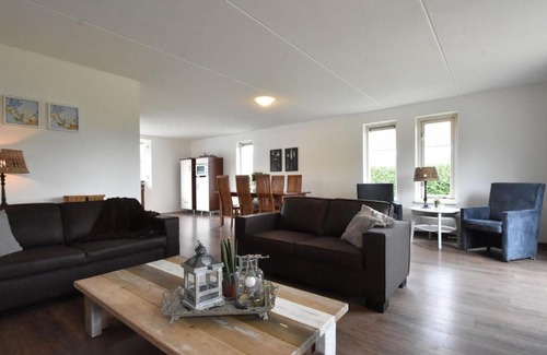 Zeewolde House | Spacious holiday home in Zeewolde with a large garden