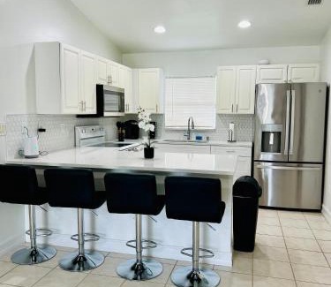 Joel House | Spacious Home at Lehigh Acres