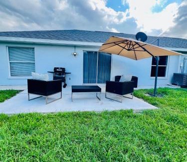 Joel House | Spacious Home at Lehigh Acres