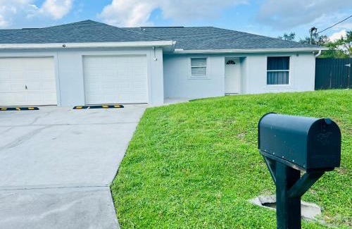 Joel House | Spacious Home at Lehigh Acres