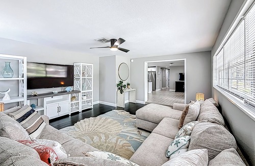 Pinellas Point House | Spacious home central to Downtown St. Pete and the Beach