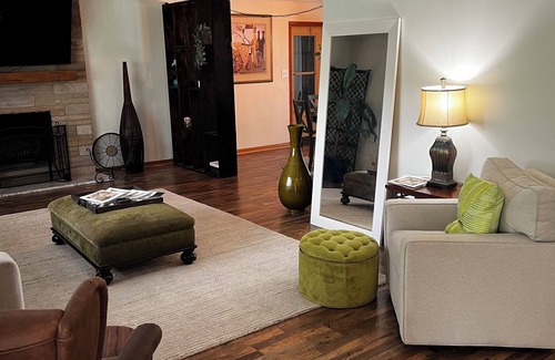 Columbus House | Spacious home near the Airport and downtown. Family and Pet-Friendly!
