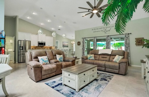 Palm Coast House | Spacious home with private hot tub, firepit, grill and 3 in 1 game table