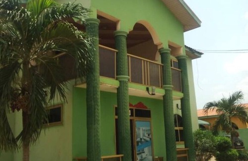 Nungua Apartment | Spacious hotel suite