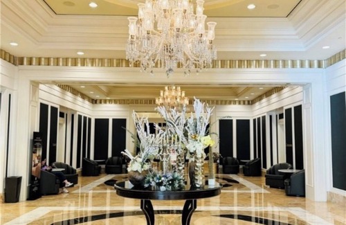 Las Vegas Apartment | Spacious hotel suite in marvelous Las Vegas with no resort fee, free coffee/WiFi