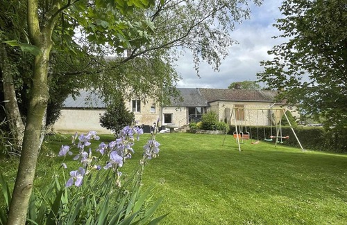 La Mesniere Cottage | Spacious House in Perche with Billiards and Pets Allowed