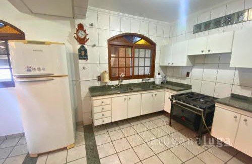 Ribeirao da Ilha House | Spacious House with Sea View
