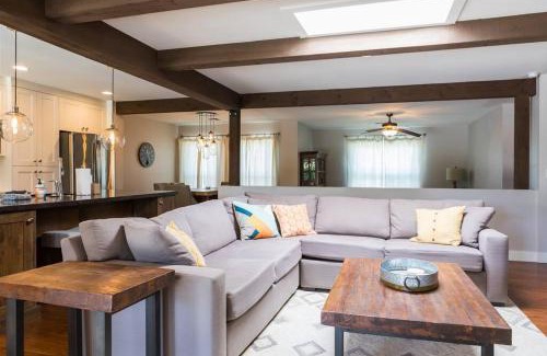 Paradise Valley Village House | Spacious Kierland oasis with pool heater, spa, BBQ