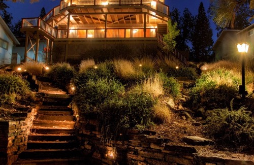 Groveland House | Spacious Lakefront Cabin. Just Steps To The Water. Perfect For Larger Families.