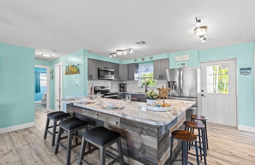 Walsingham House | Spacious Largo Home w/Pool, Game Room, Near Beach