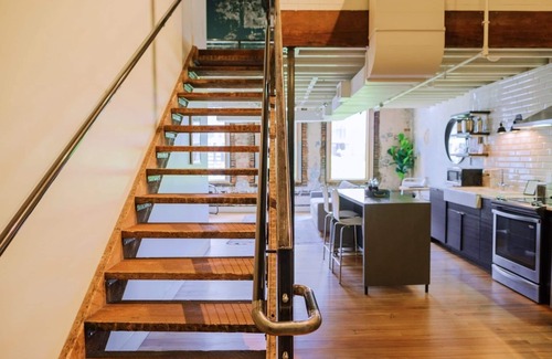 Arts District Apartment | Spacious Loft, 2 Blocks from Broadway! (Loft 302)