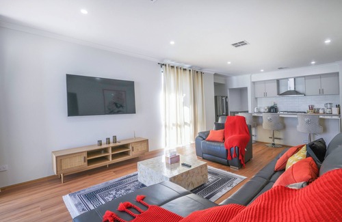 Bennett Springs House | Spacious Modern Family Home Close to Swan Valley