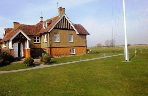 St Mary's Bay House | Spacious & Modern Bungalow By The Sea, New Romney, Hythe & Dymchurch