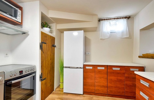 Sveti Ilija House | Spacious modern cottage in Tur?in inland Croatia, close to a lake and a town.