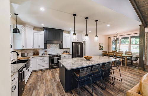 Lake Lure House | Spacious & Modern Rumbling Bald Retreat! Hot Tub, Fire Pit, Game Room