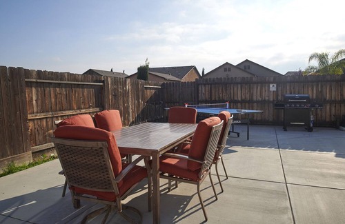 Roosevelt House | Spacious & New I KINGS & BBQ