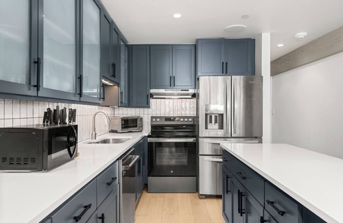 Aspen Condo | Spacious & Newly renovated 2BR/2BA- Between Koch and Wagner park