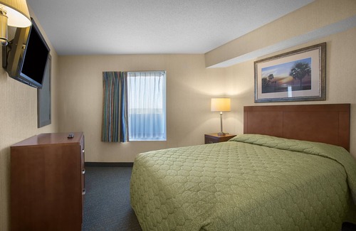 Arcadian Shores Resort | Spacious Oceanfront 3 Bedroom Condo + Official On-Site Rental Privileges