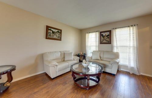 O'Fallon House | Spacious OFallon Vacation Home 30 Mi to St Louis