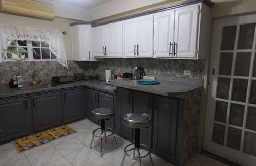 Penal-Debe Apartment | Spacious One Bedroom Apartment in Palmiste