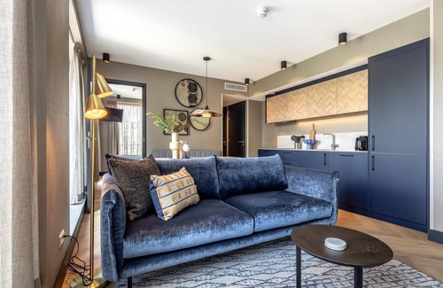 Delft Apartment | Spacious one-room apartment in Delft