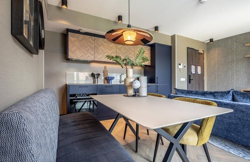 Delft Apartment | Spacious one-room apartment in Delft