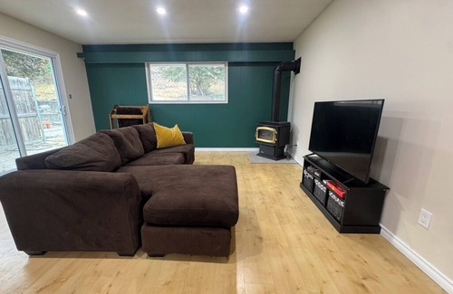 Kamloops House | Spacious Private House. Close to everything!