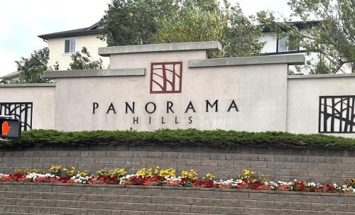 Panorama Hills Apartment | Spacious Private Walkout Entire Suite Close to YYC, DT, Shops, Stampede & Mountains with many Amenities in Panorama Hills NW - 4 Can Sleep