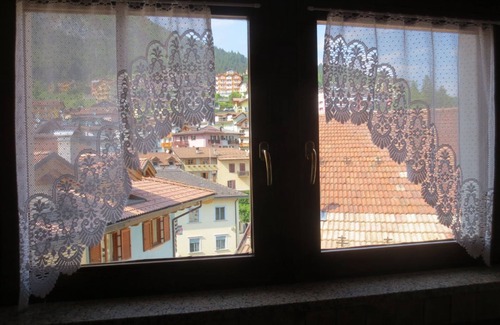 Molveno Apartment | SPACIOUS, QUIET, BRIGHT, STRATEGIC PENTHOUSE IN THE CENTER. BREATH-TAKING VIEW