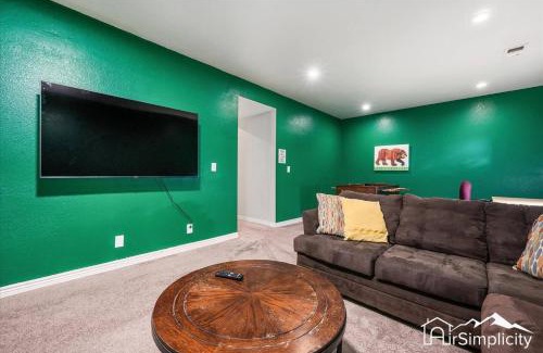 Barnum West House | Spacious Ranch W Hot Tub Near Red Rocks