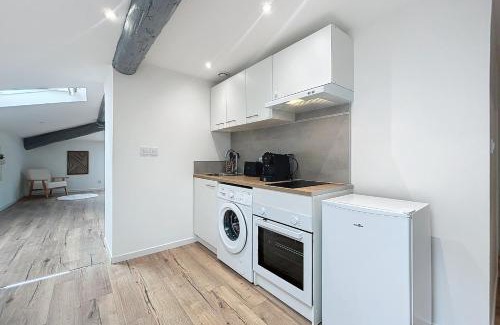 Cuxac-dʼAude Apartment | Spacious studio for two in Cuxac-d'Aude