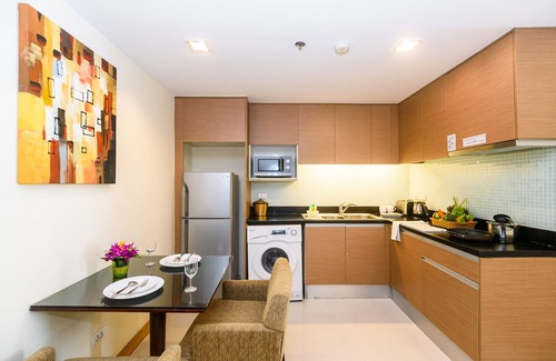 Bangkok Central Business District Hotel | SPACIOUS STUDIO SUKHUMVIT 2 NANA FREE WIFI KITCHEN