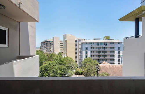 Miramar Apartment | Spacious Terrace | Walk to La Placita | Secure On-Site Parking | Central Climate Control