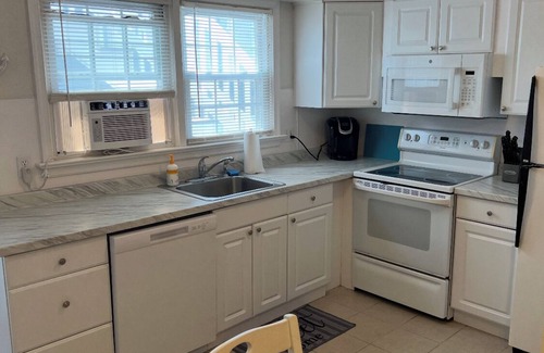 North End Condo | Spacious Two Bedroom Condo C