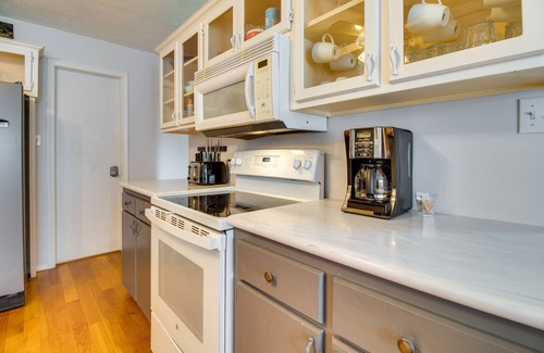 Flippin House | Spacious White Rivers Jewel: Fishing Haven!
