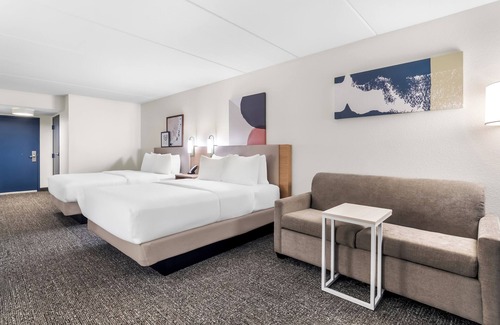 Kimball Hotel | Spark by Hilton Kimball