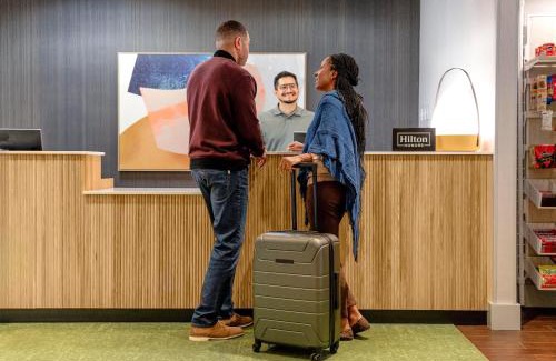 Madison Hotel | Spark By Hilton Madison Central