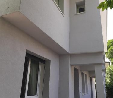 Guizza Apartment | Spazioso Appartamento in casa singola Padova con giardino