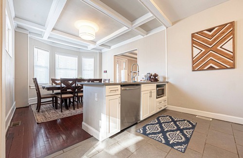 Atlantic City House | Speakeasy, Hot tub, 1920s Family Beach Home, Decked Out Home. Steps to Beach and Boardwalk