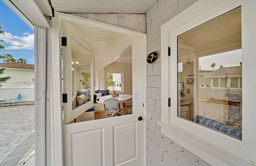 Laguna Beach Cottage | SPECIAL 9/21 - 9/23 225/NT DESIGNER COTTAGE - 3 MIN. WALK TO BEAUTIFUL BEACHES!