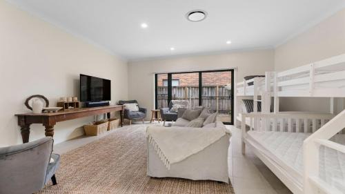 Hawks Nest House | Speckled Nest