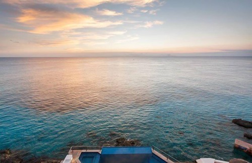 Zona Hotelera Norte Condo | Spectacular 5th Floor Condo, Close to Town, Best Sunsets in Cozumel